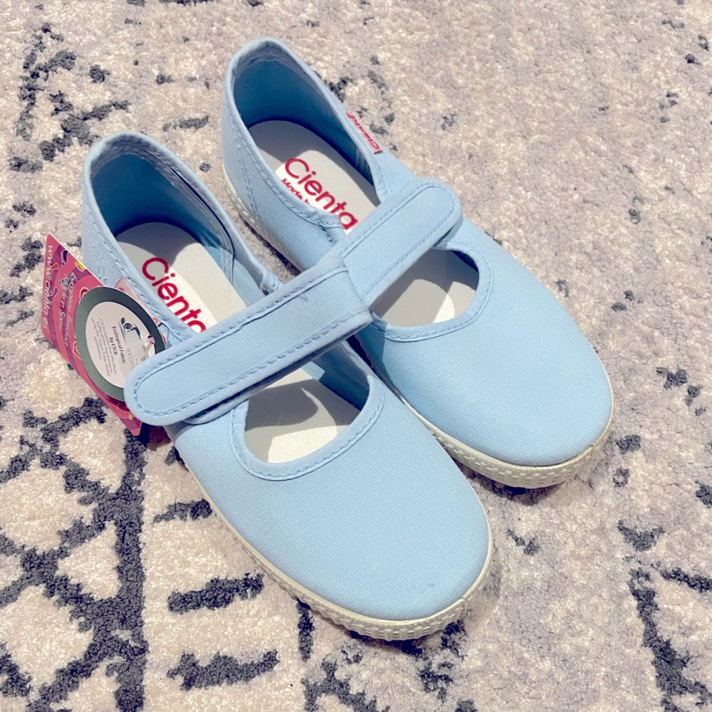 BRAND NEW Cienta boy’s sneakers, Made in Spain